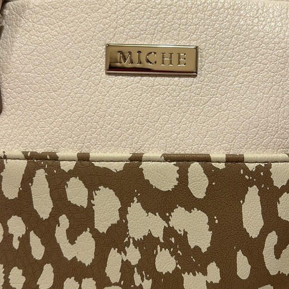 Miche Vegan Tan & White Splatter Convertible Handbag - Picture 4 of 10